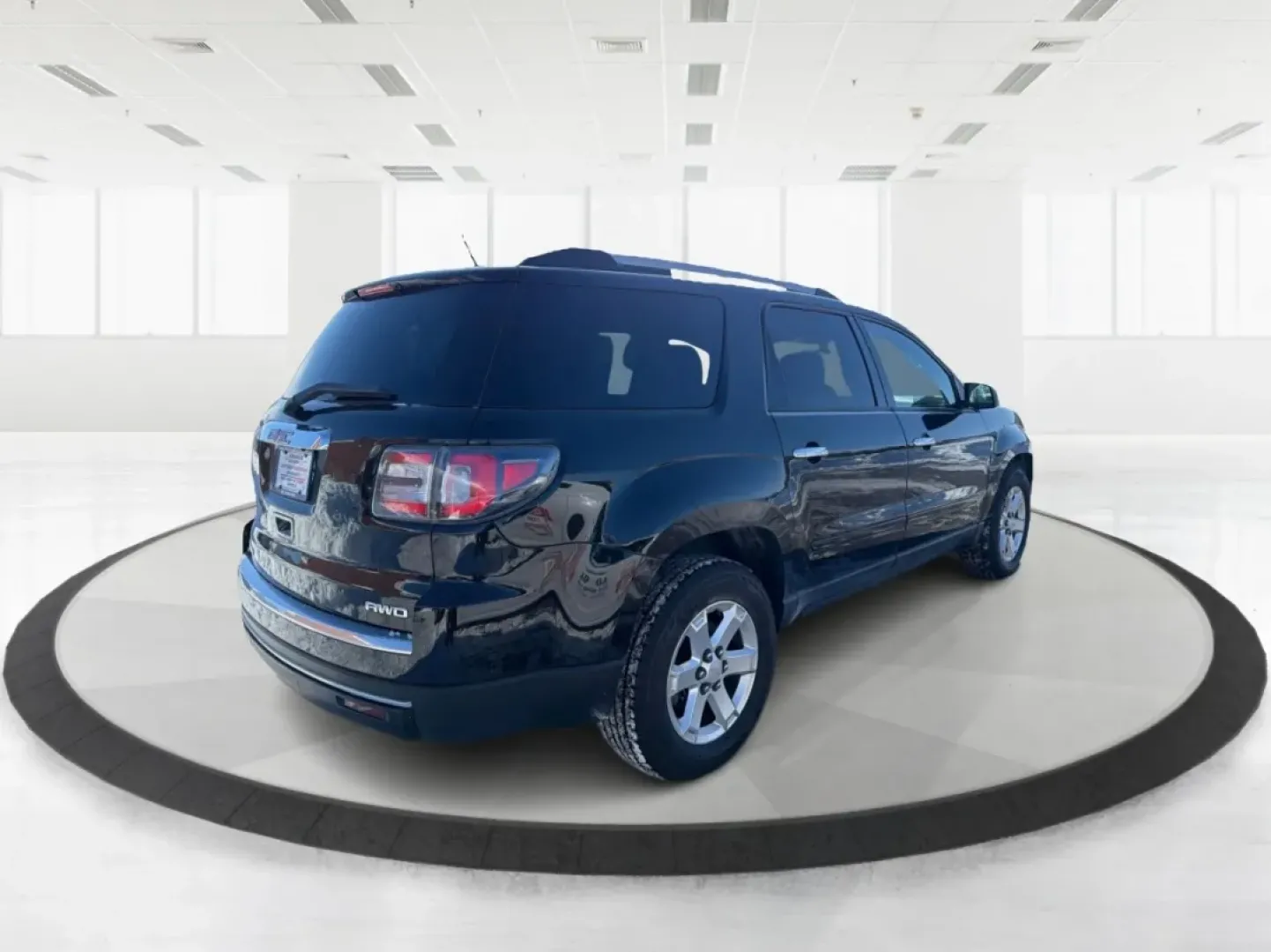 2016 GMC Acadia SLE-1 (1GKKVNED4GJ) with an 3.6L V-6 gasoline direct injection engine, 6A transmission, located at 1099 N County Rd 25A , Troy, OH, 45373, (937) 908-9800, 40.057079, -84.212883 - **Adventure Awaits with the 2016 GMC Acadia at Advantage Car and Credit - Troy!**<br /> <br /> When it comes to family outings or weekend getaways, the 2016 GMC Acadia is your perfect travel companion. Designed for those who crave the ideal blend of comfort, space, and versatility, this SUV is just - Photo#2