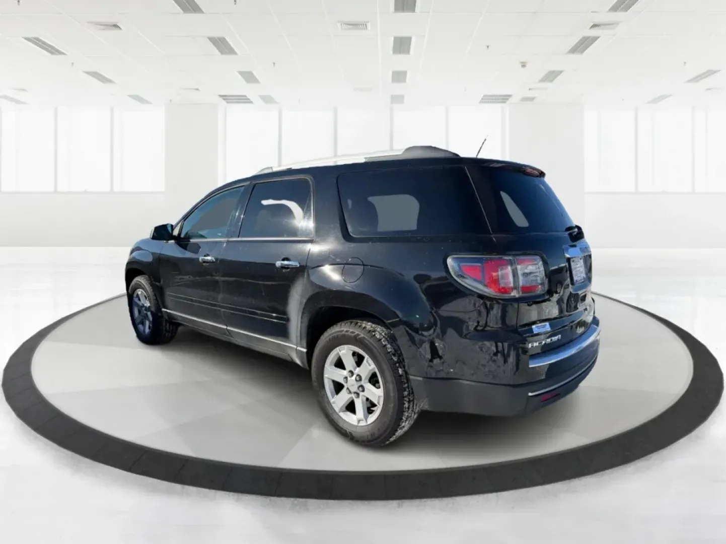 2016 GMC Acadia SLE-1 (1GKKVNED4GJ) with an 3.6L V-6 gasoline direct injection engine, 6A transmission, located at 1099 N County Rd 25A , Troy, OH, 45373, (937) 908-9800, 40.057079, -84.212883 - **Adventure Awaits with the 2016 GMC Acadia at Advantage Car and Credit - Troy!**<br /> <br /> When it comes to family outings or weekend getaways, the 2016 GMC Acadia is your perfect travel companion. Designed for those who crave the ideal blend of comfort, space, and versatility, this SUV is just - Photo#4