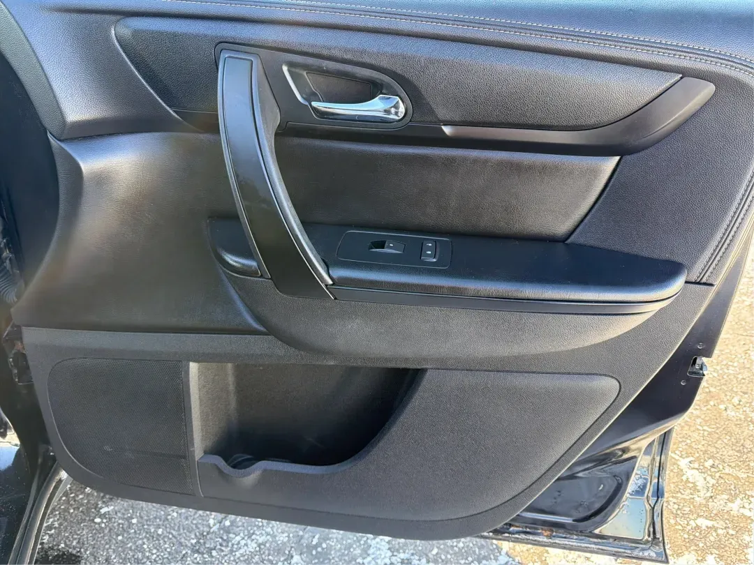 2016 GMC Acadia SLE-1 (1GKKVNED4GJ) with an 3.6L V-6 gasoline direct injection engine, located at 1099 N County Rd 25A , Troy, OH, 45373, (937) 908-9800, 40.057079, -84.212883 - **Adventure Awaits with the 2016 GMC Acadia at Advantage Car and Credit - Troy!**<br /> <br /> When it comes to family outings or weekend getaways, the 2016 GMC Acadia is your perfect travel companion. Designed for those who crave the ideal blend of comfort, space, and versatility, this SUV is just - Photo#20