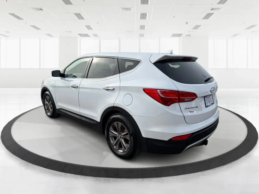 2013 Hyundai Santa Fe Sport (5XYZT3LB2DG) with an Theta II 2.4L I-4 gasoline direct injection engine, located at 1184 Kauffman Ave, Fairborn, OH, 45324, (937) 908-9800, 39.807072, -84.030914 - **Adventure Awaits: Drive the 2013 Hyundai Santa Fe Sport in Fairborn, OH!**<br /> <br /> Are you ready to elevate your lifestyle while enjoying the freedom of the open road? Look no further than the stunning 2013 Hyundai Santa Fe Sport, available now at Advantage Car and Credit in Fairborn, OH! Thi - Photo#4
