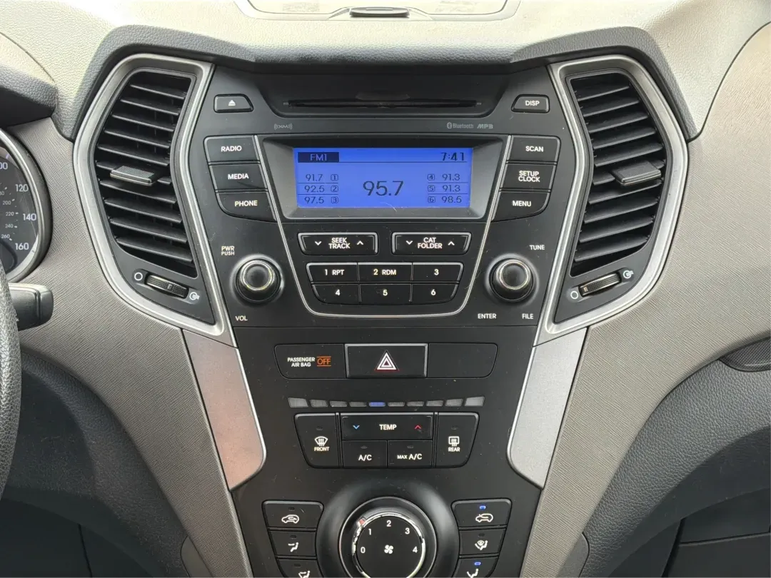 2013 Hyundai Santa Fe Sport (5XYZT3LB2DG) with an Theta II 2.4L I-4 gasoline direct injection engine, located at 1184 Kauffman Ave, Fairborn, OH, 45324, (937) 908-9800, 39.807072, -84.030914 - **Adventure Awaits: Drive the 2013 Hyundai Santa Fe Sport in Fairborn, OH!**<br /> <br /> Are you ready to elevate your lifestyle while enjoying the freedom of the open road? Look no further than the stunning 2013 Hyundai Santa Fe Sport, available now at Advantage Car and Credit in Fairborn, OH! Thi - Photo#13