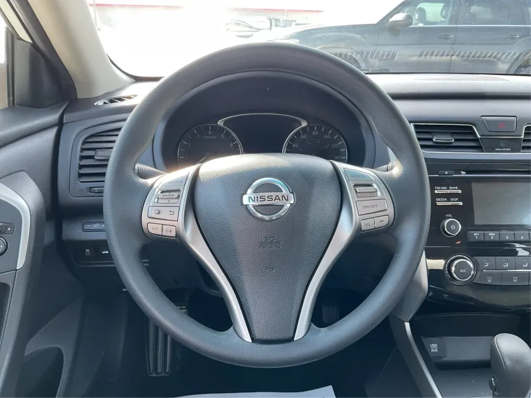 2015 Nissan Altima 2.5 S (1N4AL3AP4FC) with an 2.5L I-4 DOHC engine, located at 401 Woodman Dr, Riverside, OH, 45431, (937) 908-9800, 39.760899, -84.123421 - 2015 Nissan Altima 2.5 S - Photo#16