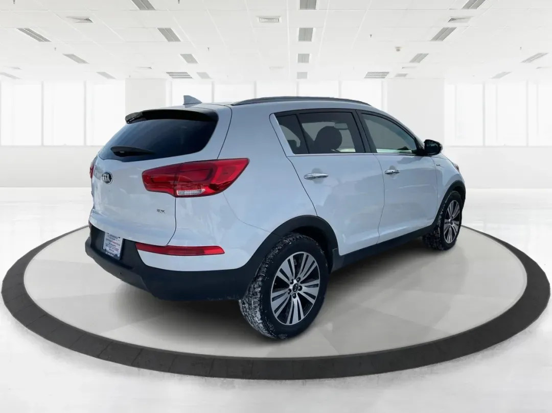 2016 Kia Sportage EX (KNDPCCAC2G7) with an Theta II 2.4L I-4 gasoline direct injection engine, located at 8750 N County Rd 25A, Piqua, OH, 45356, (937) 908-9800, 40.164391, -84.232513 - 2016 Kia Sportage EX - Photo#2