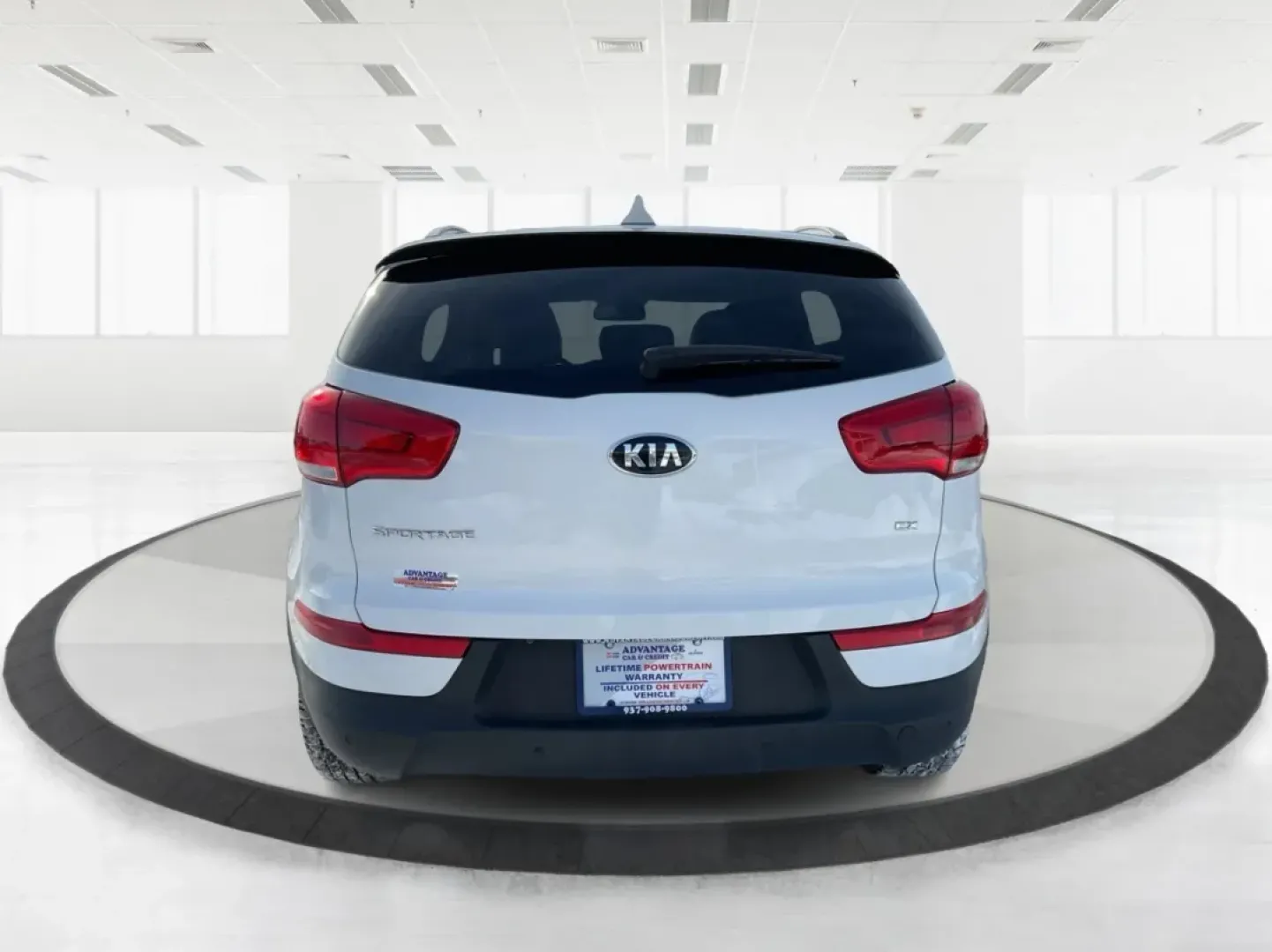 2016 Kia Sportage EX (KNDPCCAC2G7) with an Theta II 2.4L I-4 gasoline direct injection engine, 6-Speed Automatic transmission, located at 8750 N County Rd 25A, Piqua, OH, 45356, (937) 908-9800, 40.164391, -84.232513 - ### Elevate Your Adventures with the 2016 Kia Sportage EX from Advantage Car and Credit - Piqua!<br /> <br /> Are you ready to embrace a lifestyle filled with adventure and comfort? Whether you're a growing family, a daily commuter, or someone who loves weekend getaways, the 2016 Kia Sportage EX is - Photo#3