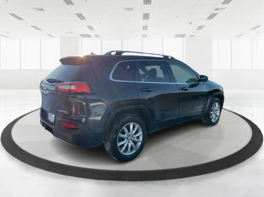 2014 Jeep Cherokee Limited (1C4PJMDS5EW) with an Other engine, located at 1099 N County Rd 25A , Troy, OH, 45373, (937) 908-9800, 40.057079, -84.212883 - 2014 Jeep Cherokee Limited - Photo#2