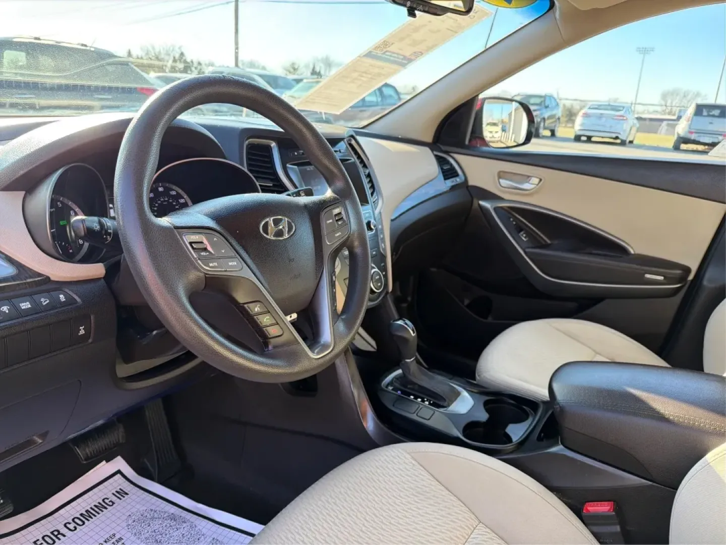 2017 Hyundai Santa Fe SE (KM8SMDHF0HU) with an 3.3L V-6 gasoline direct injection engine, 6A transmission, located at 1230 East Main St, Xenia, OH, 45385, (937) 908-9800, 39.688026, -83.910172 - **Adventure Awaits with This 2017 Hyundai Santa Fe SE - Your Ideal Family SUV!**<br /> <br /> Are you on the lookout for a versatile, spacious SUV that can easily accommodate your family's needs? Look no further than this stunning 2017 Hyundai Santa Fe SE, available now at Advantage Car and Credit i - Photo#9