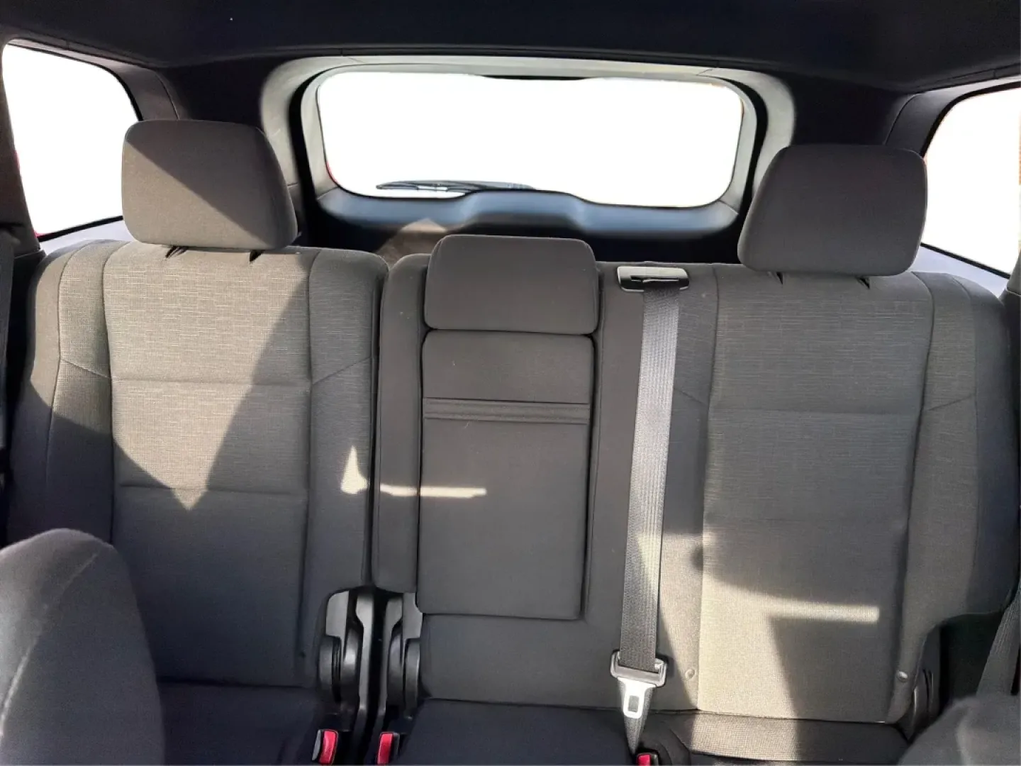 2016 Jeep Grand Cherokee Laredo (1C4RJFAG7GC) with an Pentastar 3.6L V-6 DOHC engine, 8A transmission, located at 1230 East Main St, Xenia, OH, 45385, (937) 908-9800, 39.688026, -83.910172 - ### Experience Adventure in Comfort with the 2016 Jeep Grand Cherokee Laredo <br /> <br /> If you're seeking a vehicle that can handle everything from daily commutes to weekend getaways, look no further than the 2016 Jeep Grand Cherokee Laredo. This robust SUV is perfect for both adventurous spirits - Photo#14