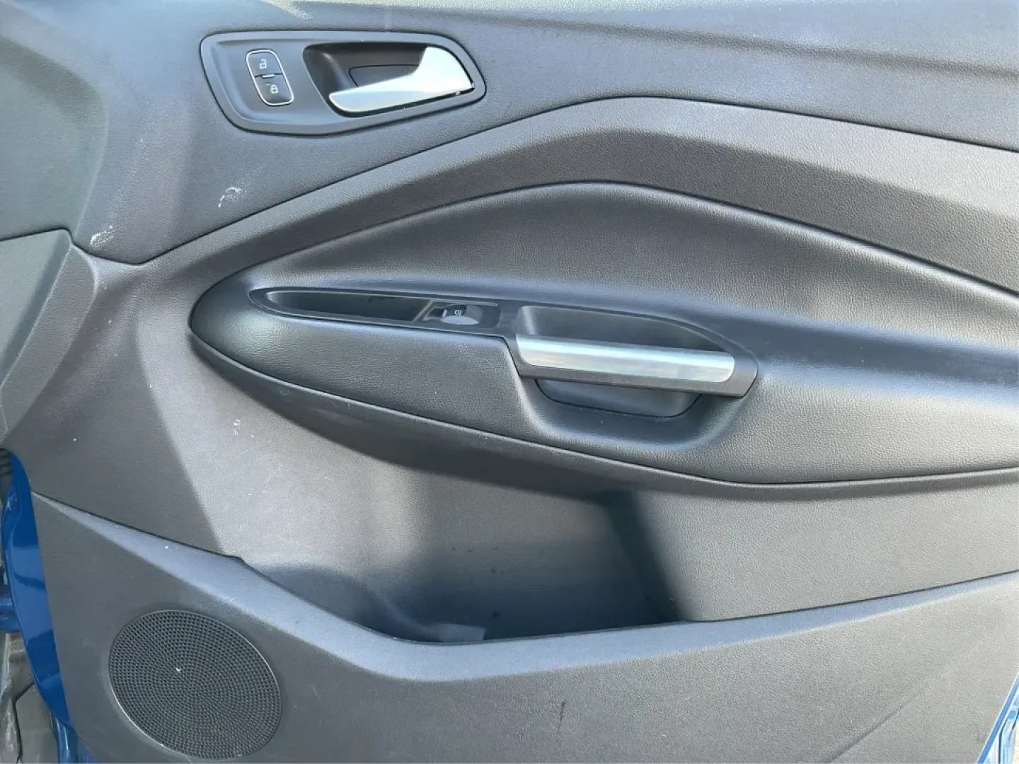 2017 Ford Escape Titanium (1FMCU0J90HU) with an 2.0L L4 DOHC 16V engine, 6A transmission, located at 4508 South Dixie Dr, Moraine, OH, 45439, (937) 908-9800, 39.689976, -84.218452 - **Adventure Awaits with the 2017 Ford Escape Titanium Perfect for Family Road Trips!**<br /> <br /> Are you ready to elevate your family adventures or daily commutes? Look no further than the 2017 Ford Escape Titanium, a sport utility vehicle designed for those who crave comfort, style, and functio - Photo#20