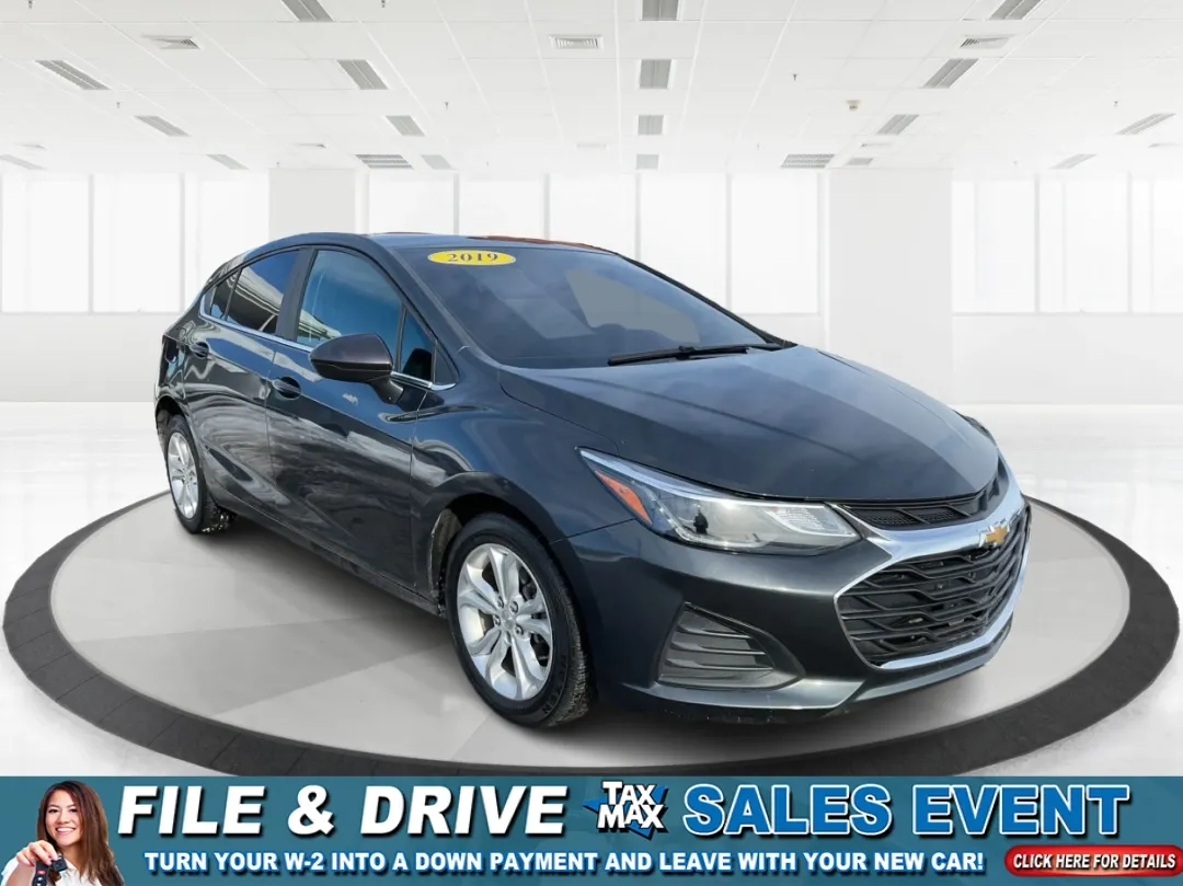 photo of 2019 Chevrolet Cruze LT