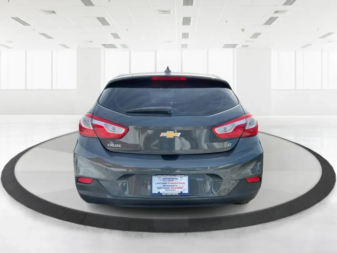 2019 Chevrolet Cruze LT (3G1BE6SM6KS) with an 1.4L I-4 gasoline direct injection engine, located at 1184 Kauffman Ave, Fairborn, OH, 45324, (937) 908-9800, 39.807072, -84.030914 - 2019 Chevrolet Cruze LT - Photo#3