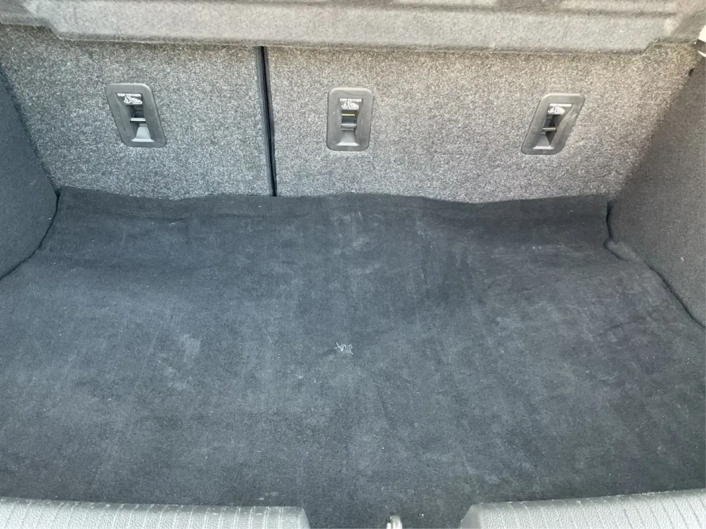 2019 Chevrolet Cruze LT (3G1BE6SM6KS) with an 1.4L I-4 gasoline direct injection engine, 6A transmission, located at 1184 Kauffman Ave, Fairborn, OH, 45324, (937) 908-9800, 39.807072, -84.030914 - ### Explore Life in Style with the 2019 Chevrolet Cruze LT Hatchback Perfect for Every Journey!<br /> <br /> Are you ready to elevate your daily commute or weekend adventures? The 2019 Chevrolet Cruze LT Hatchback offers a blend of efficiency, comfort, and style that suits a variety of lifestyles. - Photo#12