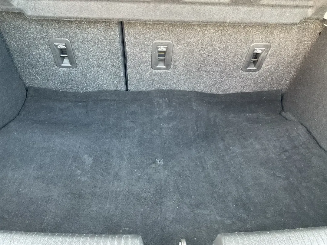 2019 Chevrolet Cruze LT (3G1BE6SM6KS) with an 1.4L I-4 gasoline direct injection engine, located at 1184 Kauffman Ave, Fairborn, OH, 45324, (937) 908-9800, 39.807072, -84.030914 - 2019 Chevrolet Cruze LT - Photo#12