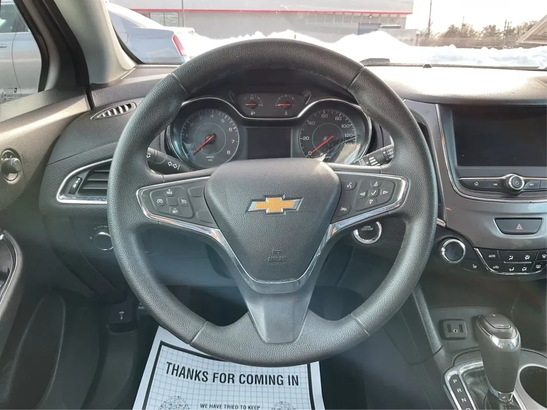 2019 Chevrolet Cruze LT (3G1BE6SM6KS) with an 1.4L I-4 gasoline direct injection engine, located at 1184 Kauffman Ave, Fairborn, OH, 45324, (937) 908-9800, 39.807072, -84.030914 - 2019 Chevrolet Cruze LT - Photo#16