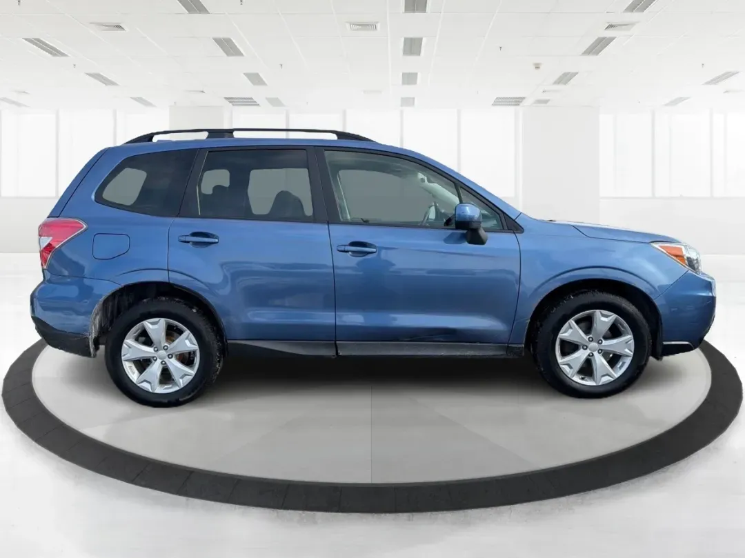2016 Subaru Forester 2.5i Premium (JF2SJADC8GH) with an 2.5L H-4 DOHC engine, located at 1184 Kauffman Ave, Fairborn, OH, 45324, (937) 908-9800, 39.807072, -84.030914 - If you're searching for a versatile and dependable vehicle that fits perfectly into your active lifestyle, look no further than this 2016 Subaru Forester 2.5i Premium. Ideal for weekend adventures, daily commutes, and everything in between, this SUV boasts a well-rounded combination of comfort, reli - Photo#1