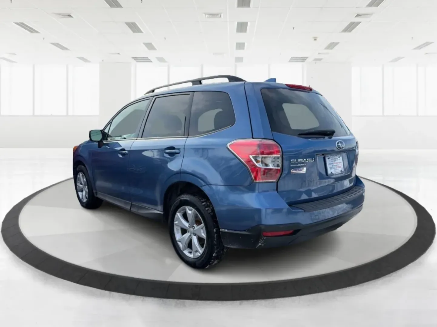 2016 Subaru Forester 2.5i Premium (JF2SJADC8GH) with an 2.5L H-4 DOHC engine, CVT transmission, located at 1184 Kauffman Ave, Fairborn, OH, 45324, (937) 908-9800, 39.807072, -84.030914 - If you're searching for a versatile and dependable vehicle that fits perfectly into your active lifestyle, look no further than this 2016 Subaru Forester 2.5i Premium. Ideal for weekend adventures, daily commutes, and everything in between, this SUV boasts a well-rounded combination of comfort, reli - Photo#4