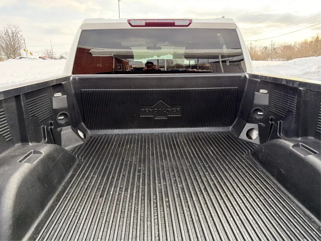 2020 Chevrolet Silverado 1500 4WD Double Cab Standard Bed LT (1GCRYDED6LZ) with an Other engine, located at 8750 N County Rd 25A, Piqua, OH, 45356, (937) 908-9800, 40.164391, -84.232513 - 2020 Chevrolet Silverado 1500 4WD Double Cab Standard Bed LT - Photo#12