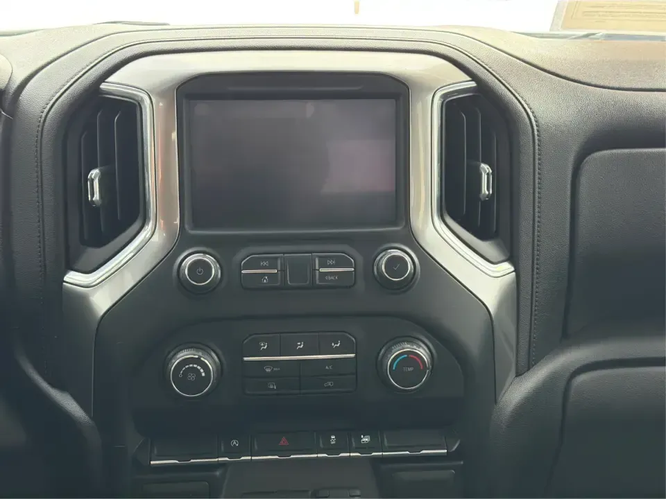 2020 Chevrolet Silverado 1500 4WD Double Cab Standard Bed LT (1GCRYDED6LZ) with an 5.3L V8 OHV 16V engine, 6A transmission, located at 8750 N County Rd 25A, Piqua, OH, 45356, (937) 908-9800, 40.164391, -84.232513 - Are you ready to tackle your next big adventure without breaking the bank? The 2020 Chevrolet Silverado 1500 at Advantage Car and Credit in Piqua, OH, is your ideal companion for weekend getaways, family outings, or simply conquering your daily commute. With its rugged capabilities and comfortable r - Photo#13