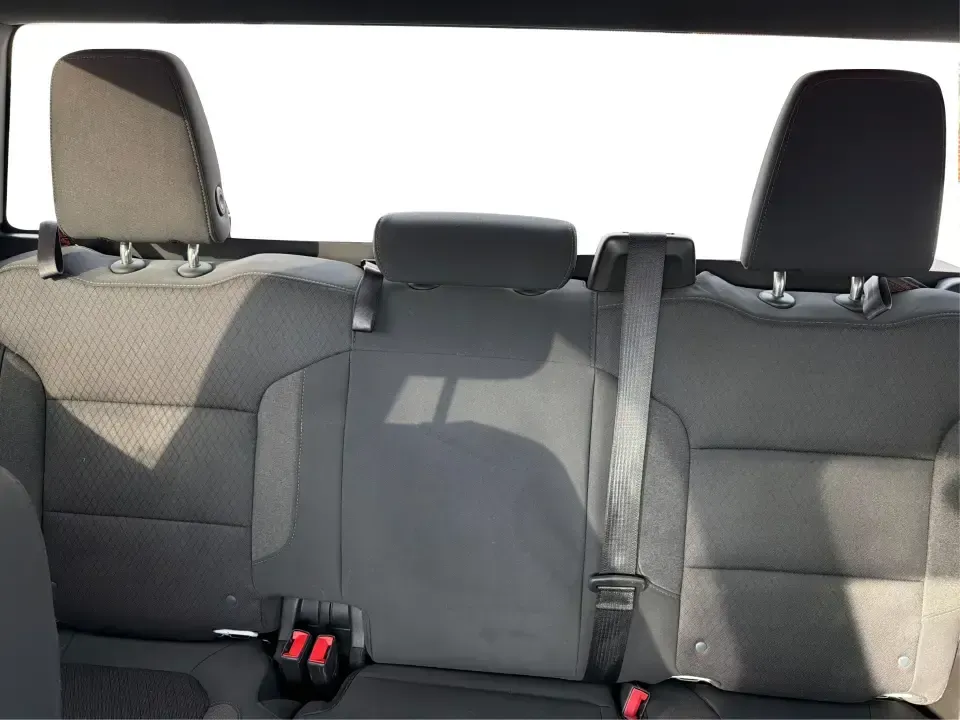 2020 Chevrolet Silverado 1500 4WD Double Cab Standard Bed LT (1GCRYDED6LZ) with an 5.3L V8 OHV 16V engine, 6A transmission, located at 8750 N County Rd 25A, Piqua, OH, 45356, (937) 908-9800, 40.164391, -84.232513 - Are you ready to tackle your next big adventure without breaking the bank? The 2020 Chevrolet Silverado 1500 at Advantage Car and Credit in Piqua, OH, is your ideal companion for weekend getaways, family outings, or simply conquering your daily commute. With its rugged capabilities and comfortable r - Photo#14