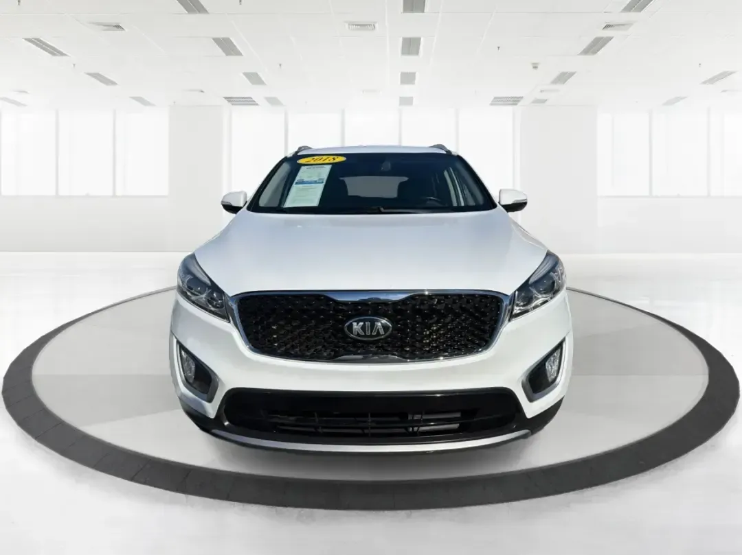 2018 Kia Sorento 2.0T EX (5XYPHDA11JG) with an 2L I-4 gasoline direct injection engine, 6A transmission, located at 8750 N County Rd 25A, Piqua, OH, 45356, (937) 908-9800, 40.164391, -84.232513 - Experience the freedom of adventure with the 2018 Kia Sorento EX, available at Advantage Car and Credit in Vandalia, OH! This SUV is not just a vehicle; it's a companion for families, commuters, and weekend explorers alike. With its robust features and versatile design, the Sorento is perfect for ev - Photo#7