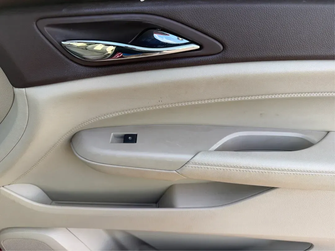 2011 Cadillac SRX Luxury Collection (3GYFNAEY4BS) with an Ecotec 3L V-6 gasoline direct injection engine, located at 401 Woodman Dr, Riverside, OH, 45431, (937) 908-9800, 39.760899, -84.123421 - 2011 Cadillac SRX Luxury Collection - Photo#20