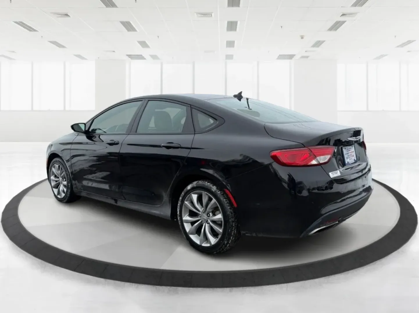 2016 Chrysler 200 S (1C3CCCBB9GN) with an Pentastar 3.6L V-6 DOHC engine, 9A transmission, located at 1951 S Dayton Lakeview Rd., New Carlisle, OH, 45344, (937) 908-9800, 39.890999, -84.050255 - Elevate your driving experience and embrace adventure with the 2016 Chrysler 200 S, now available at Advantage Car and Credit, your trusted Buy Here Pay Here dealership located at 1951 S Dayton-Lakeview Rd, New Carlisle, OH 45344. Whether you're commuting through the bustling streets of New Carlisle - Photo#4
