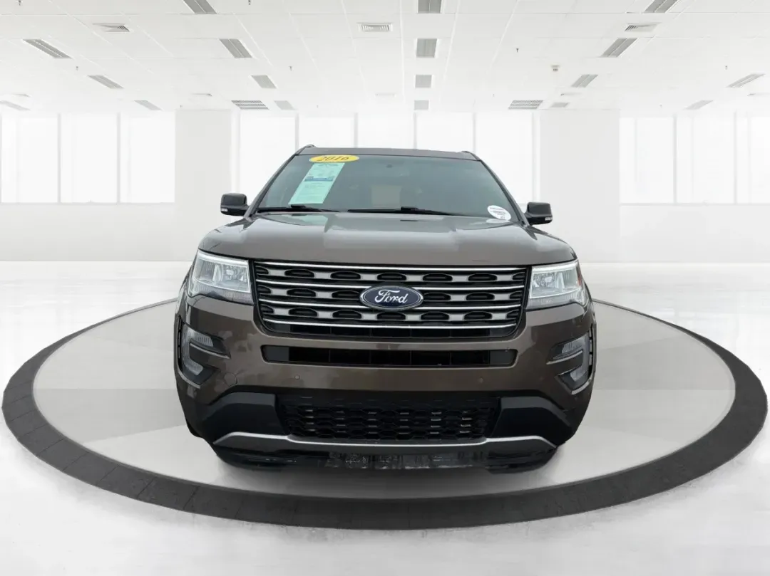 2016 Ford Explorer XLT (1FM5K8D89GG) with an EcoBoost 2.3L I-4 gasoline direct injection engine, located at 1951 S Dayton Lakeview Rd., New Carlisle, OH, 45344, (937) 908-9800, 39.890999, -84.050255 - Looking for a versatile and reliable vehicle that can accommodate your family adventures, weekend getaways, and daily commutes? Look no further than the 2016 Ford Explorer XLT, available now at Advantage Car and Credit in New Carlisle, OH. With a spacious interior and advanced technology features, t - Photo#7