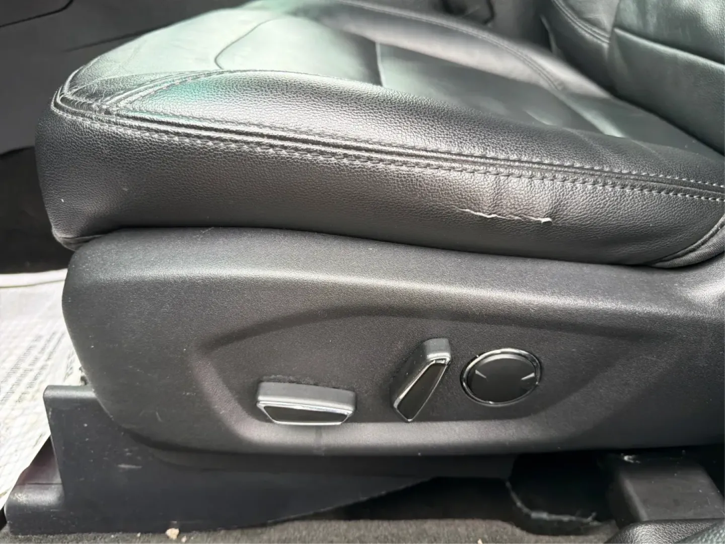 2016 Ford Explorer XLT (1FM5K8D89GG) with an EcoBoost 2.3L I-4 gasoline direct injection engine, 6-Speed Automatic transmission, located at 1951 S Dayton Lakeview Rd., New Carlisle, OH, 45344, (937) 908-9800, 39.890999, -84.050255 - Looking for a versatile and reliable vehicle that can accommodate your family adventures, weekend getaways, and daily commutes? Look no further than the 2016 Ford Explorer XLT, available now at Advantage Car and Credit in New Carlisle, OH. With a spacious interior and advanced technology features, t - Photo#18