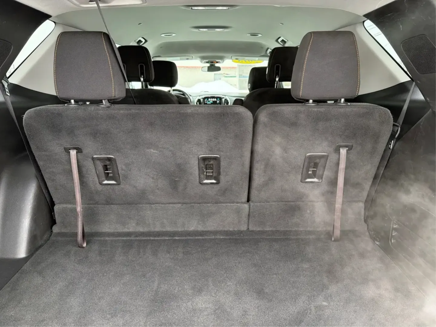 2018 Chevrolet Traverse 1LT (1GNERGKW2JJ) with an 3.6L V-6 gasoline direct injection engine, 9A transmission, located at 1951 S Dayton Lakeview Rd., New Carlisle, OH, 45344, (937) 908-9800, 39.890999, -84.050255 - **Conquer Every Adventure with the 2018 Chevrolet Traverse!** <br /> <br /> Are you ready to embark on exhilarating weekend getaways or tackle the daily grind with the perfect blend of comfort and reliability? Look no further than this stunning 2018 Chevrolet Traverse at Advantage Car and Credit in - Photo#12