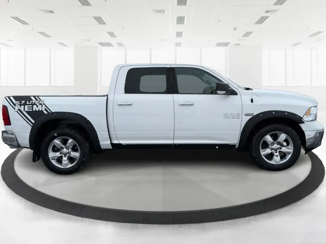 2016 Ram 1500 Big Horn (3C6RR7LT1GG) with an HEMI 5.7L V-8 variable valve control engine, 6A transmission, located at 8750 N County Rd 25A, Piqua, OH, 45356, (937) 908-9800, 40.164391, -84.232513 - ### Unleash Your Adventurous Spirit with the 2016 Ram 1500 Big Horn at Advantage Car and Credit - Piqua!<br /> <br /> Are you searching for the perfect truck that seamlessly combines power, comfort, and reliability for your next weekend getaway or daily commute? Look no further than the 2016 Ram 150 - Photo#1