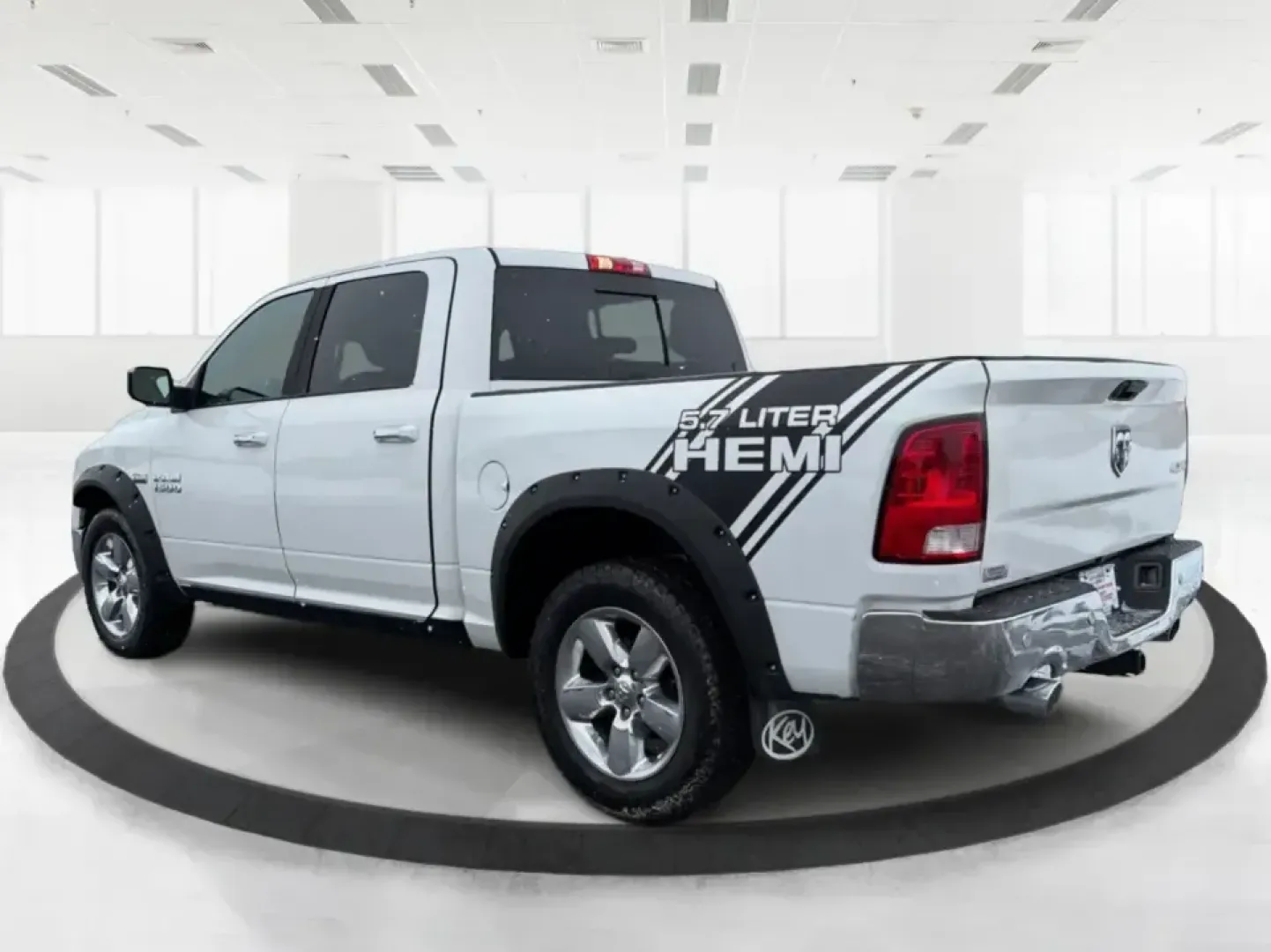 2016 Ram 1500 Big Horn (3C6RR7LT1GG) with an HEMI 5.7L V-8 variable valve control engine, 6A transmission, located at 8750 N County Rd 25A, Piqua, OH, 45356, (937) 908-9800, 40.164391, -84.232513 - ### Unleash Your Adventurous Spirit with the 2016 Ram 1500 Big Horn at Advantage Car and Credit - Piqua!<br /> <br /> Are you searching for the perfect truck that seamlessly combines power, comfort, and reliability for your next weekend getaway or daily commute? Look no further than the 2016 Ram 150 - Photo#4