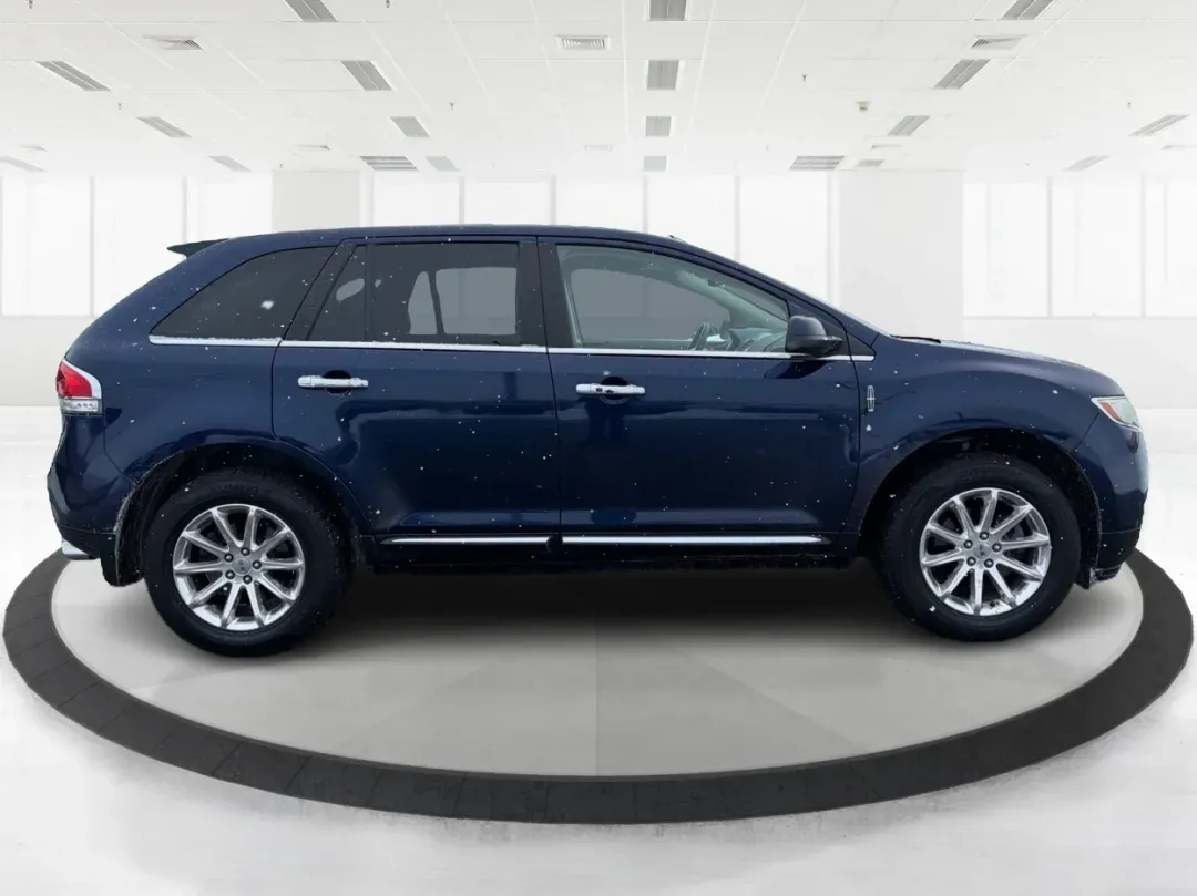 2011 Lincoln MKX Base (2LMDJ6JK8BB) with an Other engine, located at 8750 N County Rd 25A, Piqua, OH, 45356, (937) 908-9800, 40.164391, -84.232513 - 2011 Lincoln MKX Base - Photo#1