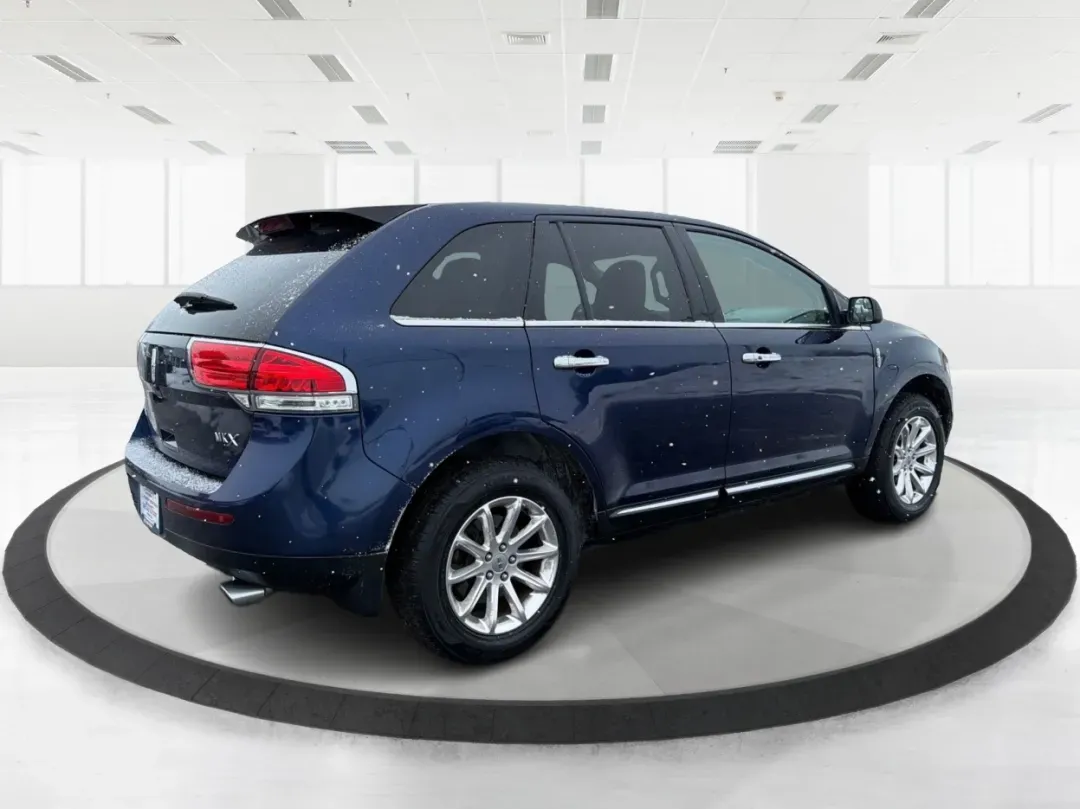 2011 Lincoln MKX Base (2LMDJ6JK8BB) with an Other engine, located at 8750 N County Rd 25A, Piqua, OH, 45356, (937) 908-9800, 40.164391, -84.232513 - 2011 Lincoln MKX Base - Photo#2
