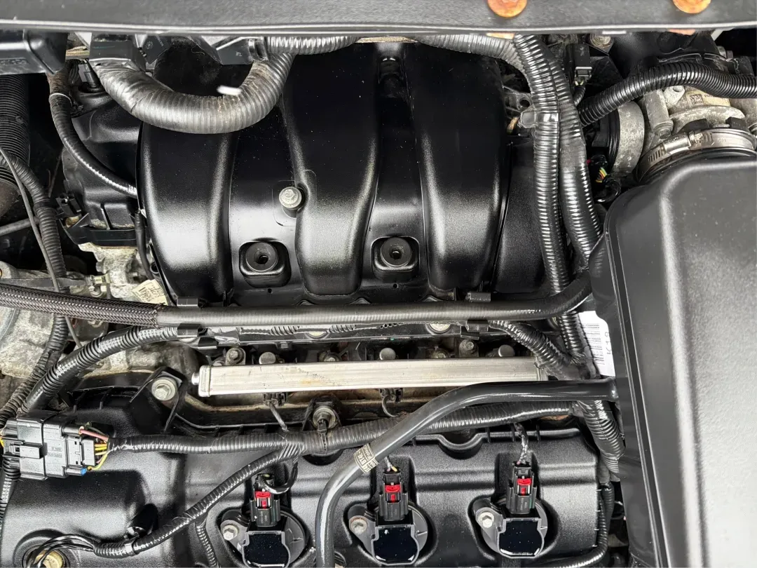 2011 Lincoln MKX Base (2LMDJ6JK8BB) with an Other engine, located at 8750 N County Rd 25A, Piqua, OH, 45356, (937) 908-9800, 40.164391, -84.232513 - 2011 Lincoln MKX Base - Photo#11