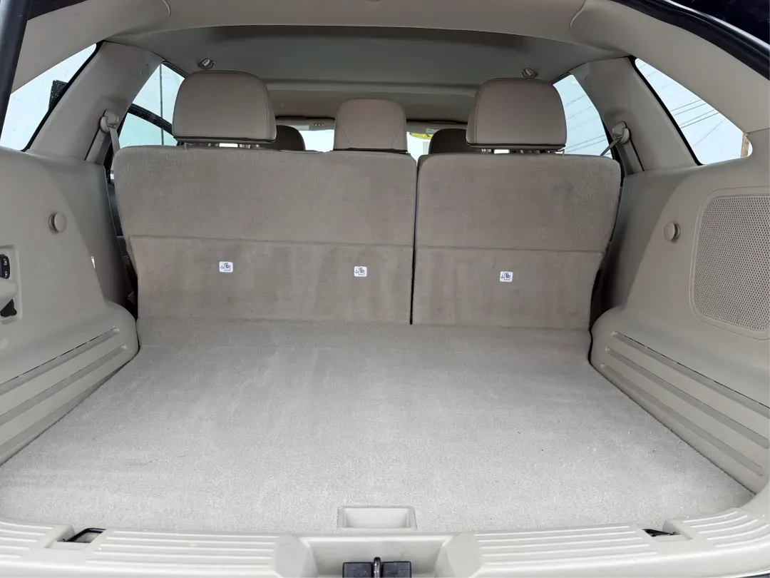 2011 Lincoln MKX Base (2LMDJ6JK8BB) with an Other engine, located at 8750 N County Rd 25A, Piqua, OH, 45356, (937) 908-9800, 40.164391, -84.232513 - 2011 Lincoln MKX Base - Photo#12