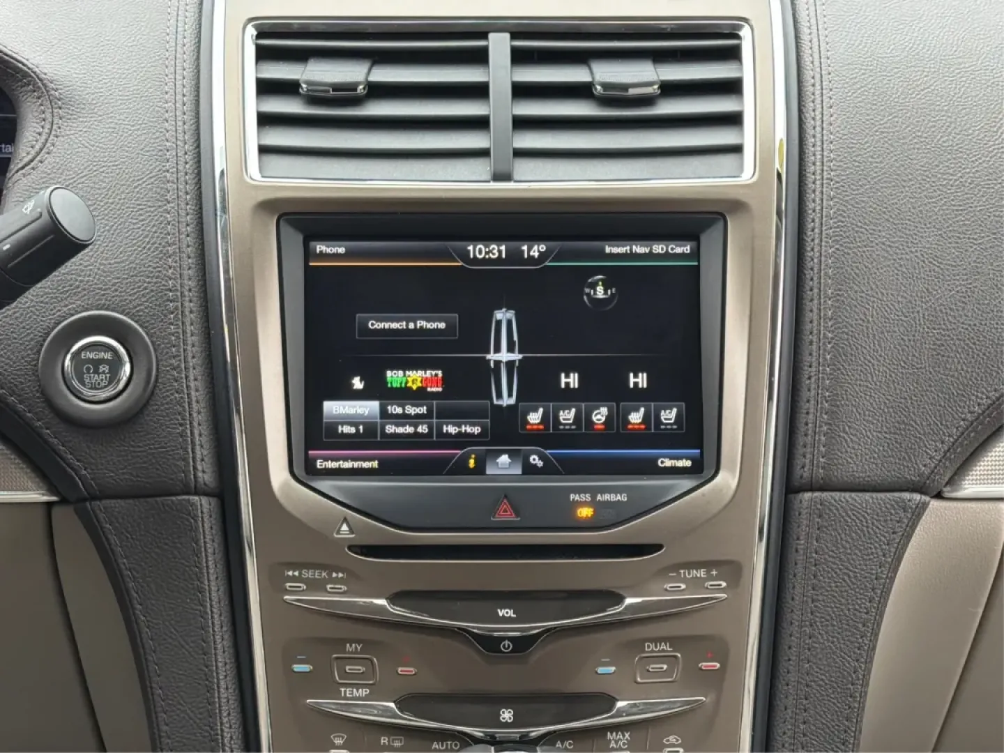 2011 Lincoln MKX Base (2LMDJ6JK8BB) with an Other engine, located at 8750 N County Rd 25A, Piqua, OH, 45356, (937) 908-9800, 40.164391, -84.232513 - **Discover Comfort and Style with This 2011 Lincoln MKX at Advantage Car and Credit - Piqua!**<br /> <br /> Are you in the market for a vehicle that perfectly combines luxury, comfort, and versatility? Look no further! The 2011 Lincoln MKX is the ideal choice for growing families, busy professionals - Photo#13