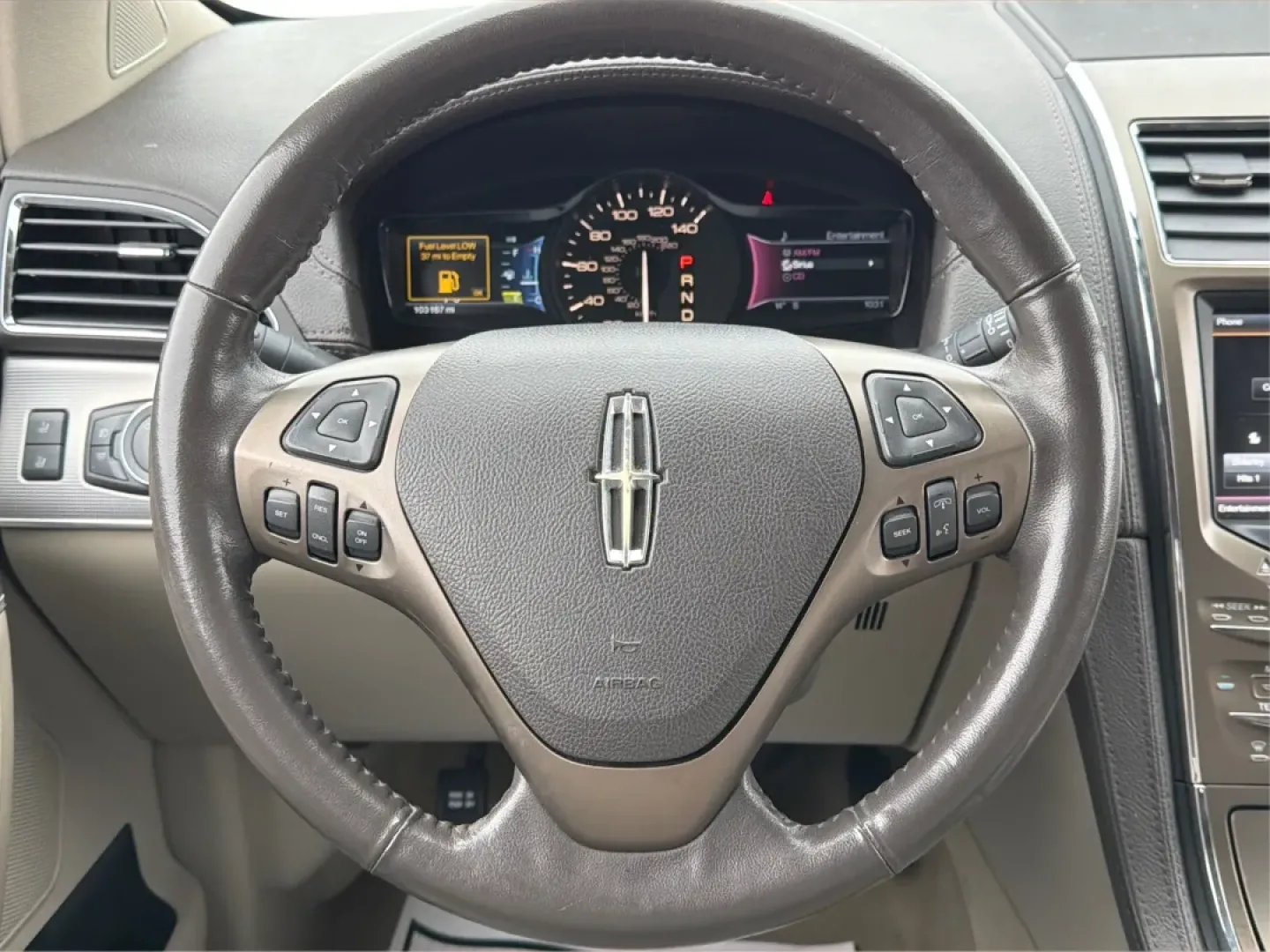 2011 Lincoln MKX Base (2LMDJ6JK8BB) with an Other engine, located at 8750 N County Rd 25A, Piqua, OH, 45356, (937) 908-9800, 40.164391, -84.232513 - **Discover Comfort and Style with This 2011 Lincoln MKX at Advantage Car and Credit - Piqua!**<br /> <br /> Are you in the market for a vehicle that perfectly combines luxury, comfort, and versatility? Look no further! The 2011 Lincoln MKX is the ideal choice for growing families, busy professionals - Photo#16