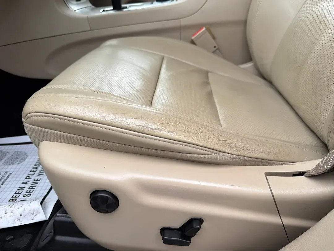 2015 Jeep Grand Cherokee Limited (1C4RJFBG1FC) with an Other engine, located at 1099 N County Rd 25A , Troy, OH, 45373, (937) 908-9800, 40.057079, -84.212883 - Are you ready to elevate your driving experience? Whether you're tackling the daily commute, embarking on family road trips, or exploring off-the-beaten-path adventures, the 2015 Jeep Grand Cherokee Limited is your ultimate companion. This rugged yet refined SUV combines luxury and functionality, ma - Photo#18