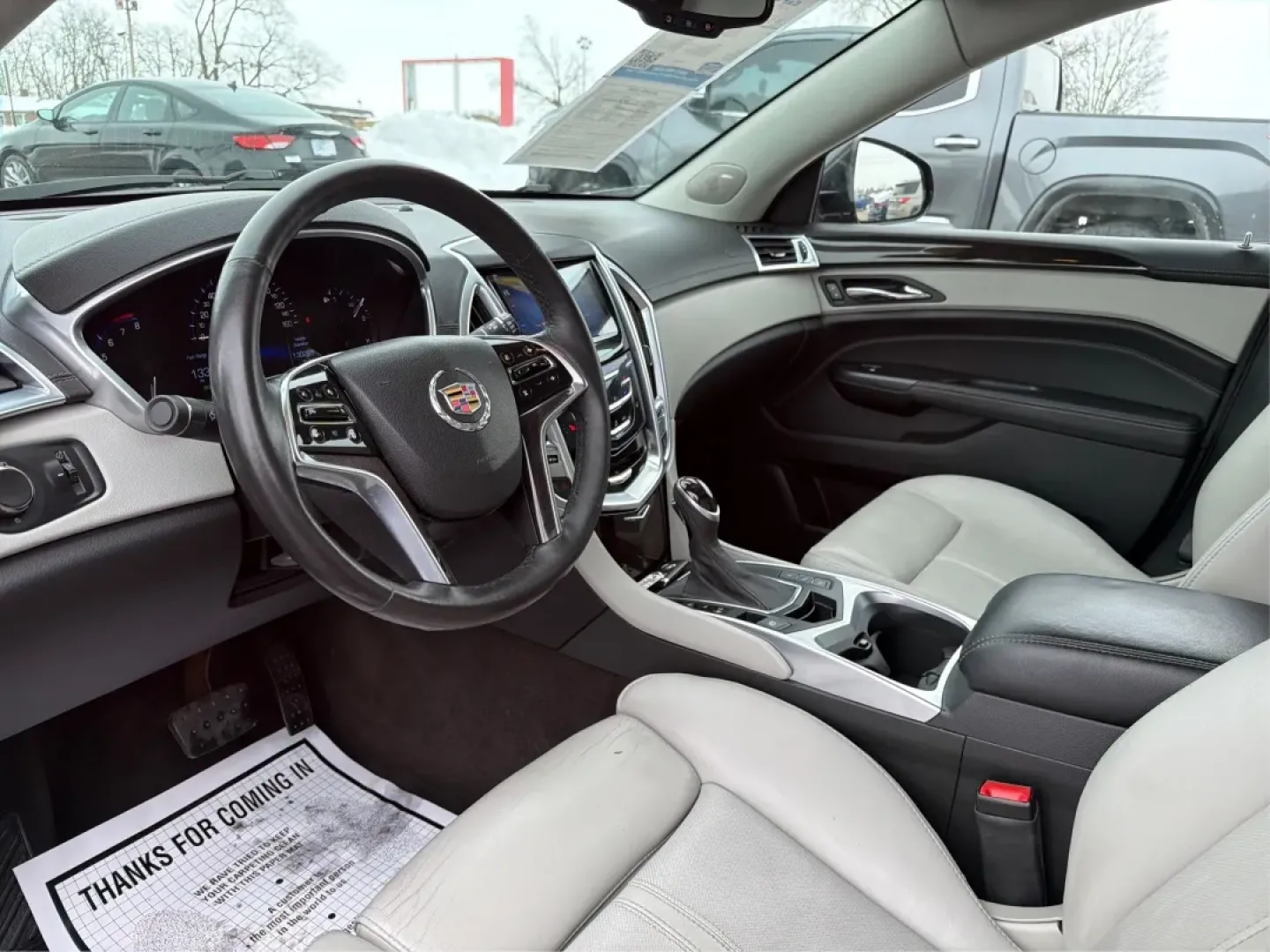 2014 Cadillac SRX Luxury Collection (3GYFNEE33ES) with an 3.6L V-6 gasoline direct injection engine, located at 1184 Kauffman Ave, Fairborn, OH, 45324, (937) 908-9800, 39.807072, -84.030914 - **Discover the Perfect Adventure Companion: 2014 Cadillac SRX Luxury Collection at Advantage Car and Credit - Fairborn**<br /> <br /> Are you ready to elevate your driving experience? Whether you're navigating the bustling streets of Fairborn, embarking on a weekend getaway, or transporting the kids - Photo#9