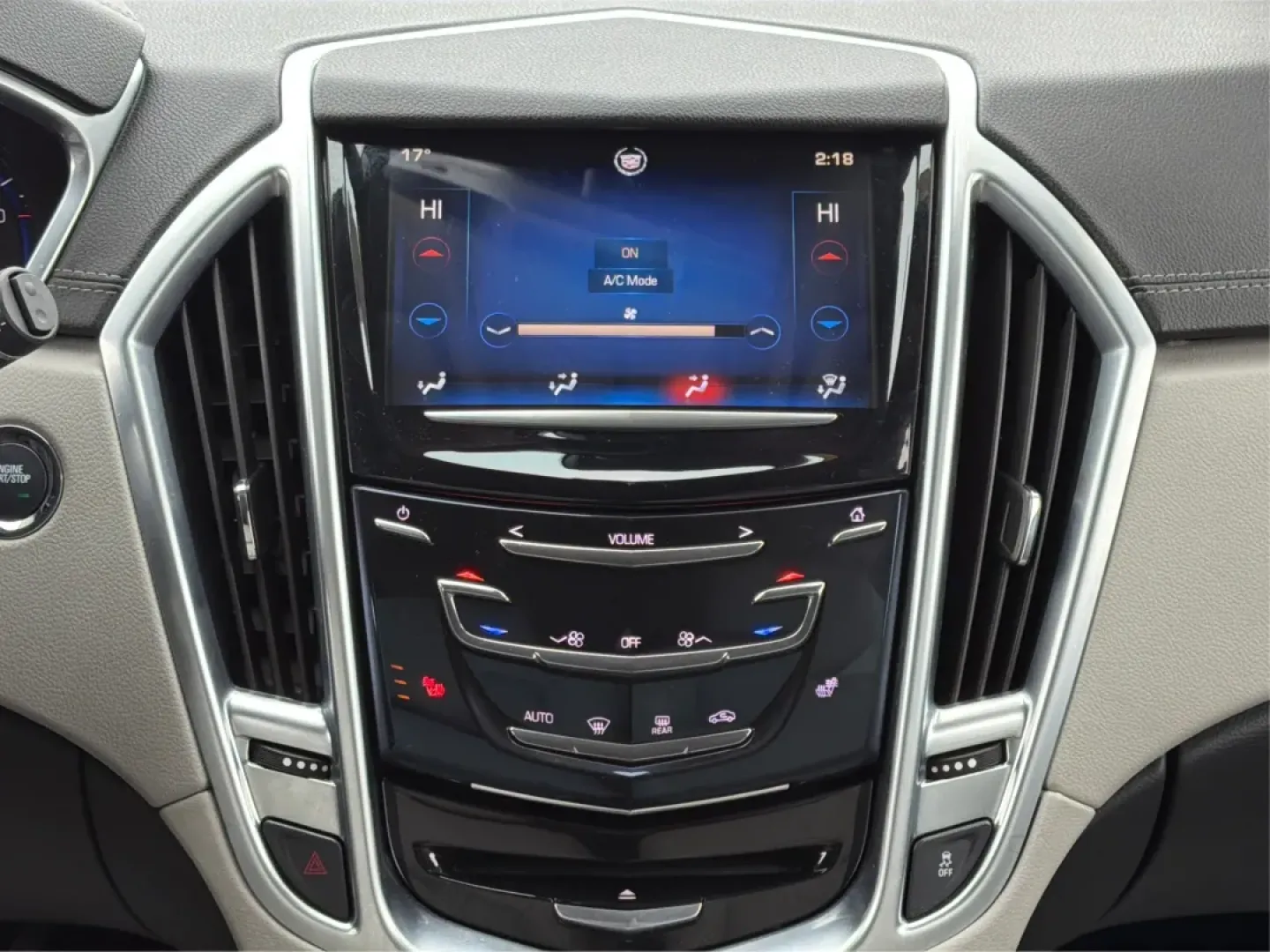 2014 Cadillac SRX Luxury Collection (3GYFNEE33ES) with an 3.6L V-6 gasoline direct injection engine, located at 1184 Kauffman Ave, Fairborn, OH, 45324, (937) 908-9800, 39.807072, -84.030914 - **Discover the Perfect Adventure Companion: 2014 Cadillac SRX Luxury Collection at Advantage Car and Credit - Fairborn**<br /> <br /> Are you ready to elevate your driving experience? Whether you're navigating the bustling streets of Fairborn, embarking on a weekend getaway, or transporting the kids - Photo#13