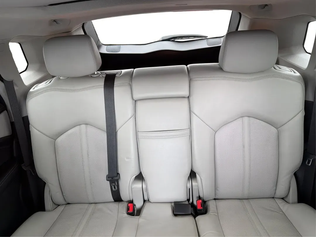 2014 Cadillac SRX Luxury Collection (3GYFNEE33ES) with an 3.6L V-6 gasoline direct injection engine, located at 1184 Kauffman Ave, Fairborn, OH, 45324, (937) 908-9800, 39.807072, -84.030914 - 2014 Cadillac SRX Luxury Collection - Photo#14