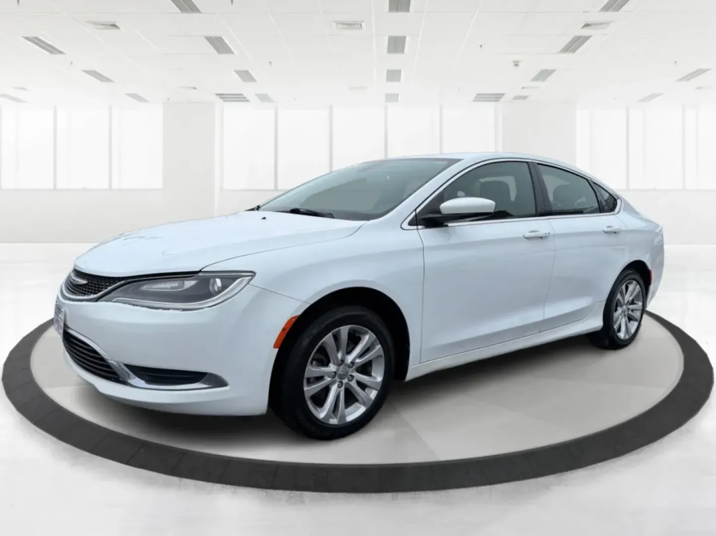 2015 Chrysler 200 Limited (1C3CCCAB2FN) with an 3.6L V-6 DOHC engine, 9-Speed Automatic transmission, located at 1184 Kauffman Ave, Fairborn, OH, 45324, (937) 908-9800, 39.807072, -84.030914 - Are you in the market for a reliable sedan that seamlessly blends comfort, performance, and style? Look no further! At Advantage Car and Credit in Fairborn, OH, we present a fantastic opportunity for you to own the 2015 Chrysler 200 Limited. This vehicle is not just a car; it's your perfect companio - Photo#8