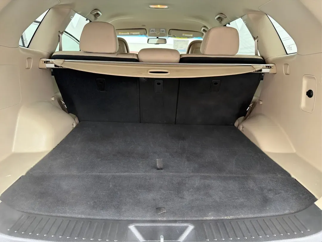 2014 Kia Sorento LX (5XYKT3A64EG) with an 2.4L I-4 gasoline direct injection engine, located at 1099 N County Rd 25A , Troy, OH, 45373, (937) 908-9800, 40.057079, -84.212883 - 2014 Kia Sorento LX - Photo#12