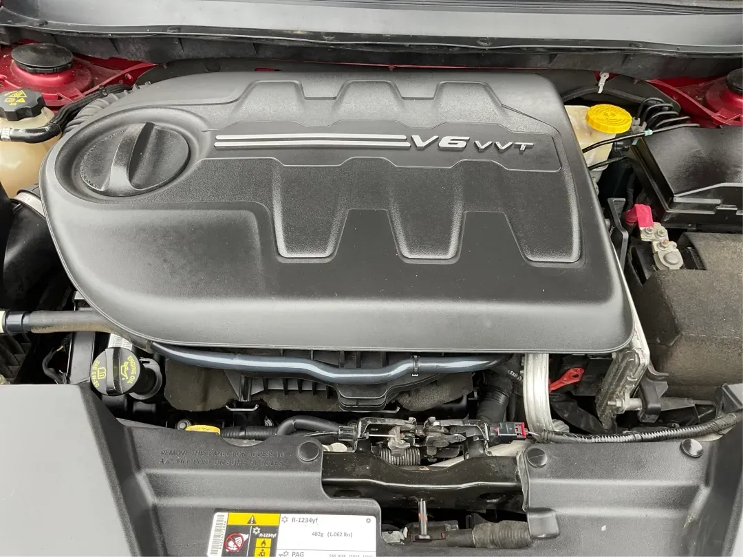 2015 Jeep Cherokee Limited (1C4PJMDS8FW) with an 3.2L V6 DOHC 24V engine, 9-Speed Automatic transmission, located at 1184 Kauffman Ave, Fairborn, OH, 45324, (937) 908-9800, 39.807072, -84.030914 - Need a dependable SUV that can handle Ohio weather, busy commutes, and spontaneous weekend escapes without draining your budget? This 2015 Jeep Cherokee Limited 4WD in Deep Cherry Red Crystal Pearlcoat is built for real life in Fairborn-whether you're shuttling kids to activities, commuting toward W - Photo#11