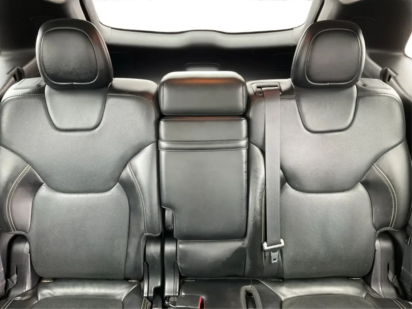 2015 Jeep Cherokee Limited (1C4PJMDS8FW) with an 3.2L V6 DOHC 24V engine, 9-Speed Automatic transmission, located at 1184 Kauffman Ave, Fairborn, OH, 45324, (937) 908-9800, 39.807072, -84.030914 - Need a dependable SUV that can handle Ohio weather, busy commutes, and spontaneous weekend escapes without draining your budget? This 2015 Jeep Cherokee Limited 4WD in Deep Cherry Red Crystal Pearlcoat is built for real life in Fairborn-whether you're shuttling kids to activities, commuting toward W - Photo#14