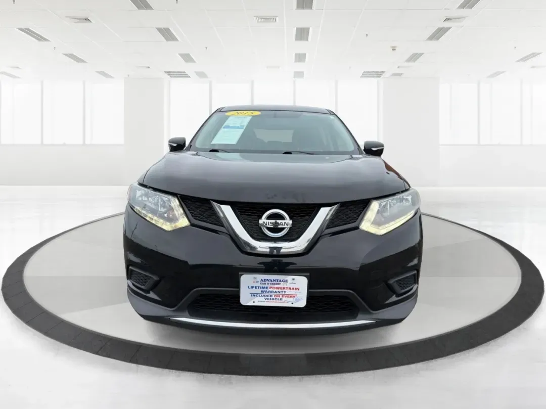 2015 Nissan Rogue S (KNMAT2MV8FP) with an 2.5L I-4 DOHC engine, located at 880 E. National Road, Vandalia, OH, 45377, (937) 908-9800, 39.891918, -84.183594 - 2015 Nissan Rogue S - Photo#7