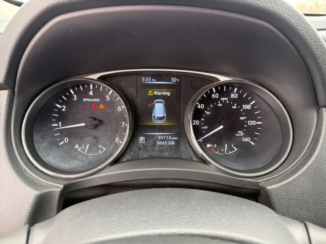 2015 Nissan Rogue S (KNMAT2MV8FP) with an 2.5L I-4 DOHC engine, located at 880 E. National Road, Vandalia, OH, 45377, (937) 908-9800, 39.891918, -84.183594 - 2015 Nissan Rogue S - Photo#15