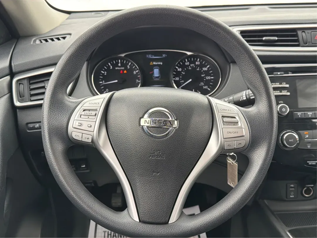 2015 Nissan Rogue S (KNMAT2MV8FP) with an 2.5L I-4 DOHC engine, located at 880 E. National Road, Vandalia, OH, 45377, (937) 908-9800, 39.891918, -84.183594 - 2015 Nissan Rogue S - Photo#16