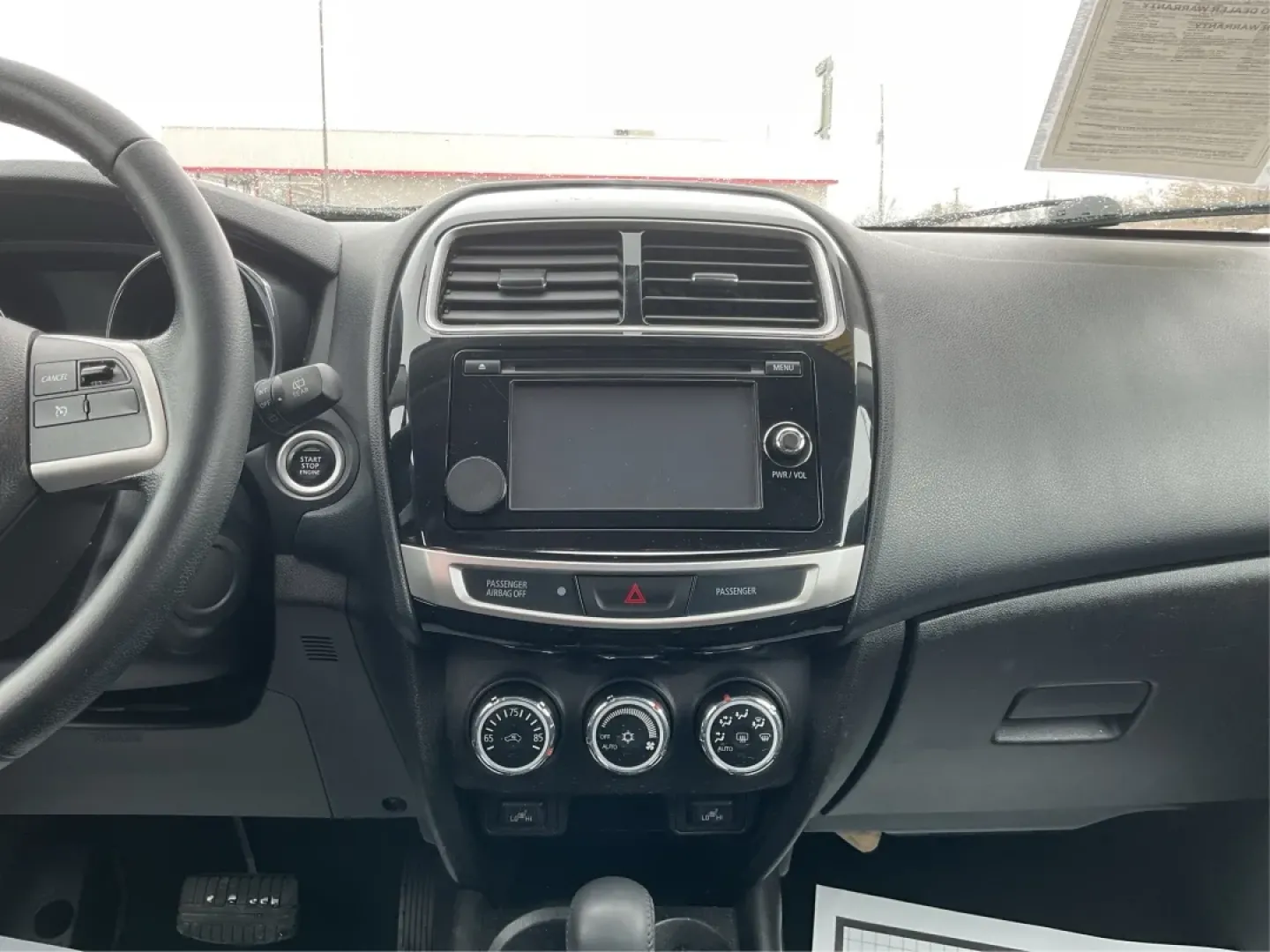 2015 Mitsubishi Outlander SE (4A4AR4AU6FE) with an 2L I-4 DOHC engine, located at 401 Woodman Dr, Riverside, OH, 45431, (937) 908-9800, 39.760899, -84.123421 - **Discover Your Next Adventure with the 2015 Mitsubishi Outlander SE at Advantage Car and Credit - Riverside!**<br /> <br /> Are you ready to elevate your family outings or weekend getaways? The 2015 Mitsubishi Outlander SE is the perfect companion for those who crave versatility and comfort. Design - Photo#12