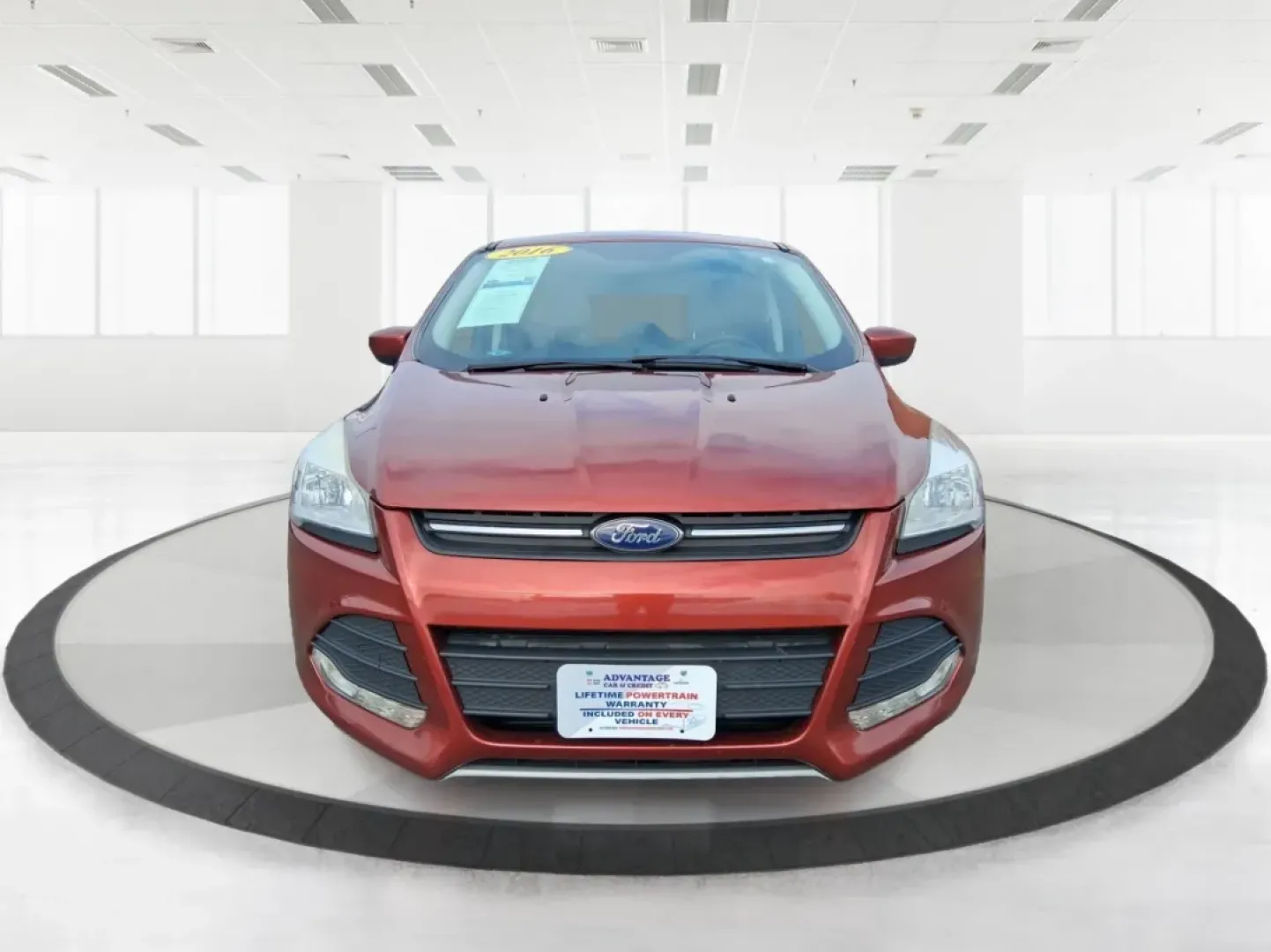 2016 Ford Escape SE (1FMCU0G71GU) with an 2.5L L4 DOHC 16V engine, 6-Speed Automatic transmission, located at 401 Woodman Dr, Riverside, OH, 45431, (937) 908-9800, 39.760899, -84.123421 - Need an SUV that can handle school drop-offs, I675 commutes, and spontaneous weekend getaways to Carillon Historical Park or a day at the National Museum of the U.S. Air Force? This 2016 Ford Escape SE in eye-catching Sunset is built for real-life schedules-easy to park, comfortable for longer drive - Photo#5