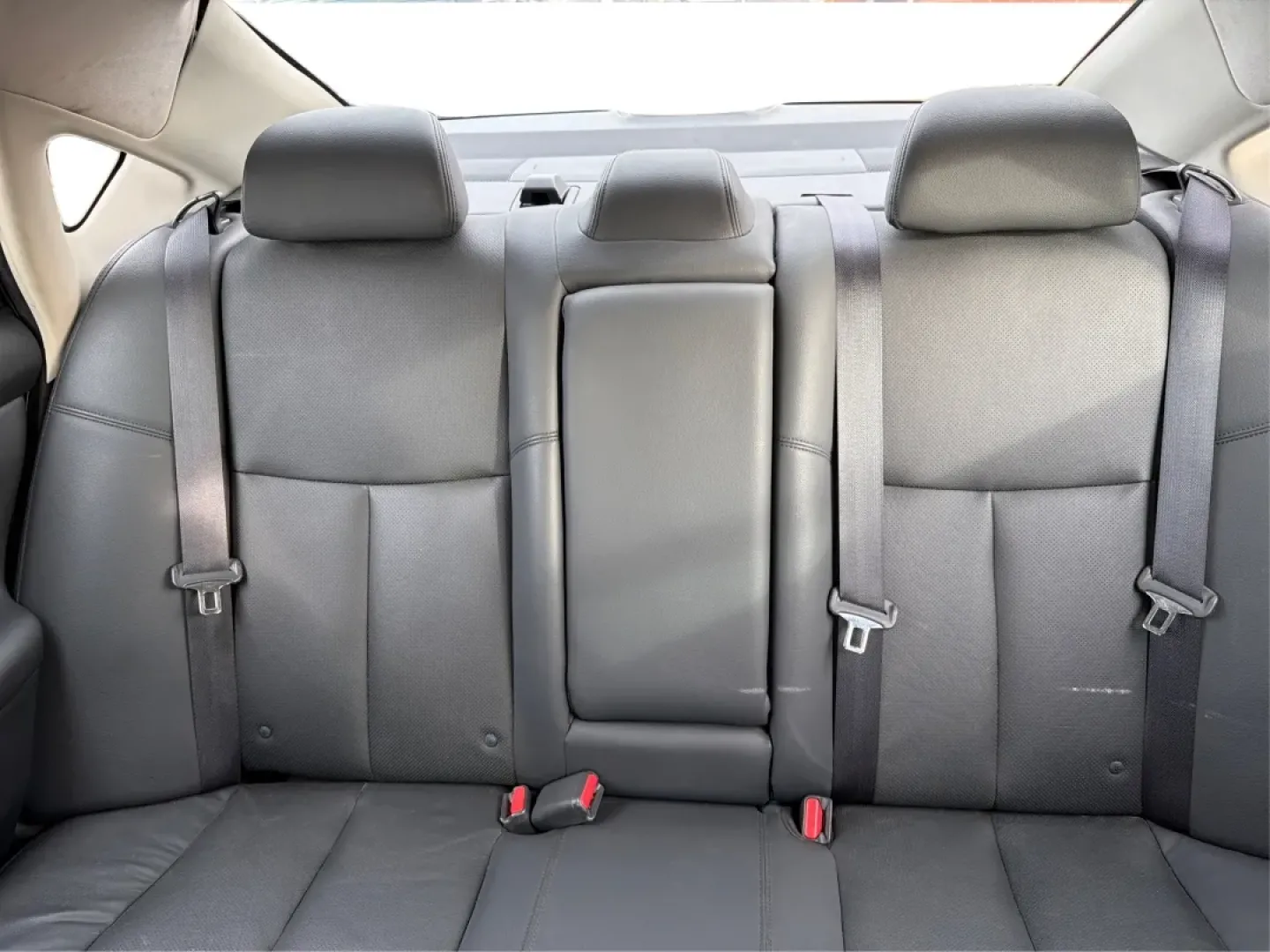 2015 Nissan Altima 2.5 SL (1N4AL3AP4FC) with an 2.5L I-4 DOHC engine, Continuously Variable Transmission transmission, located at 401 Woodman Dr, Riverside, OH, 45431, (937) 908-9800, 39.760899, -84.123421 - Picture your next week going smoother: a comfortable sedan for the daily drive down I-675, an easy run to The Greene for errands, and a relaxed weekend cruise along the river near Eastwood MetroPark-all without stretching your budget. This 2015 Nissan Altima 2.5 SL in Storm is a smart fit for commut - Photo#14